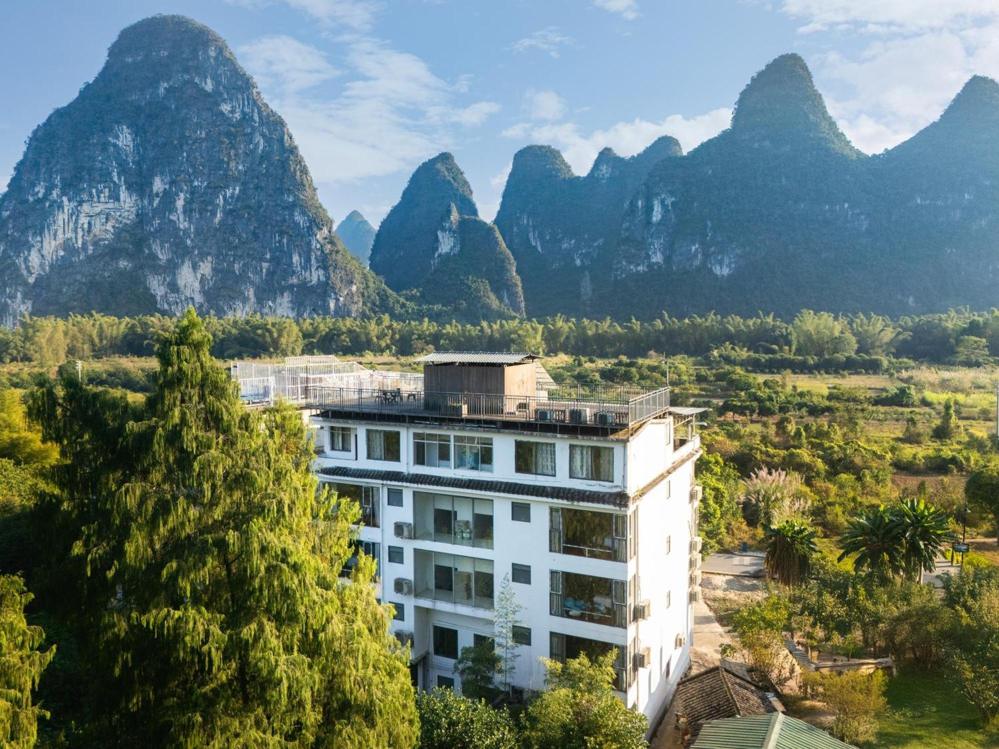 Leisure Courtyard Hotel Yangshuo-Free Shuttle Bus To Yangshuo Station Stay 2 Nights One Way Esterno foto