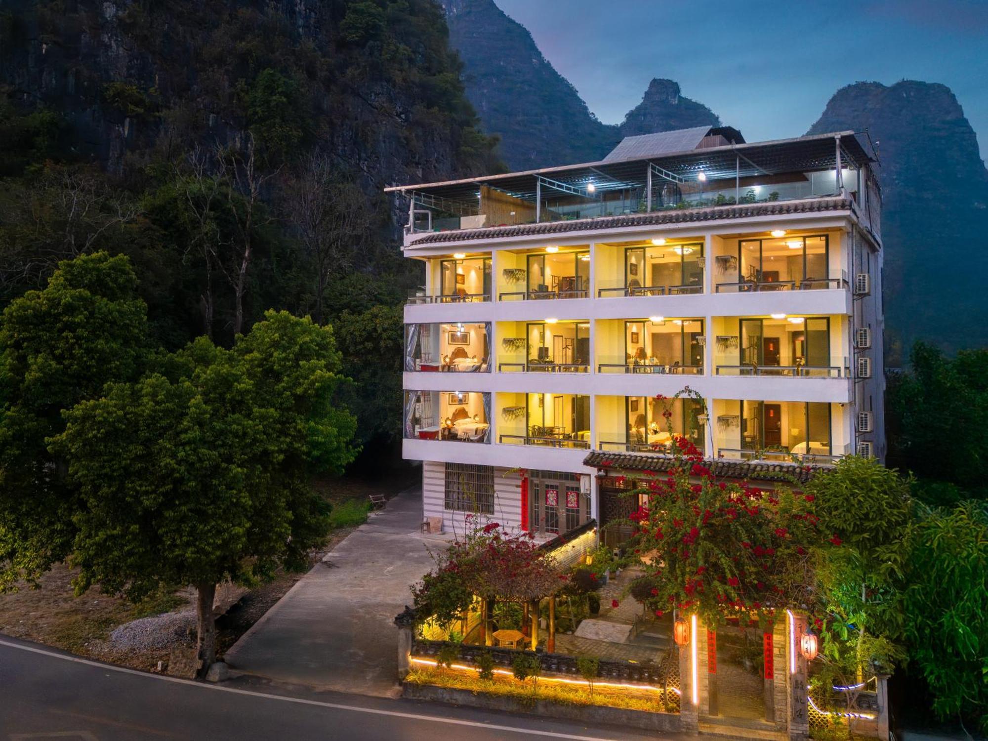 Leisure Courtyard Hotel Yangshuo-Free Shuttle Bus To Yangshuo Station Stay 2 Nights One Way Esterno foto
