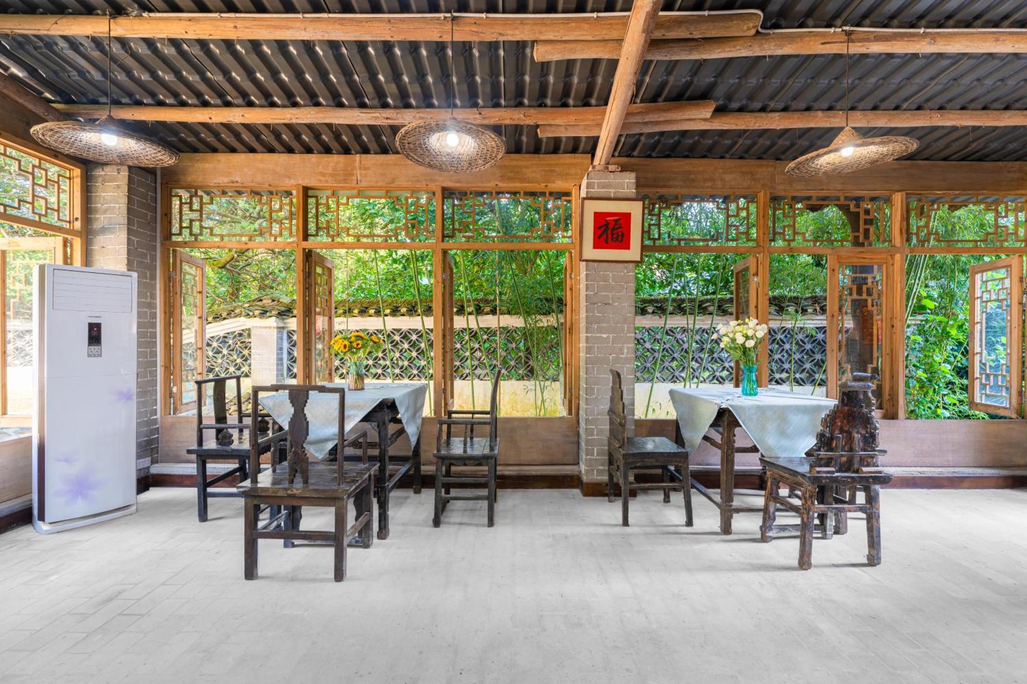 Leisure Courtyard Hotel Yangshuo-Free Shuttle Bus To Yangshuo Station Stay 2 Nights One Way Esterno foto