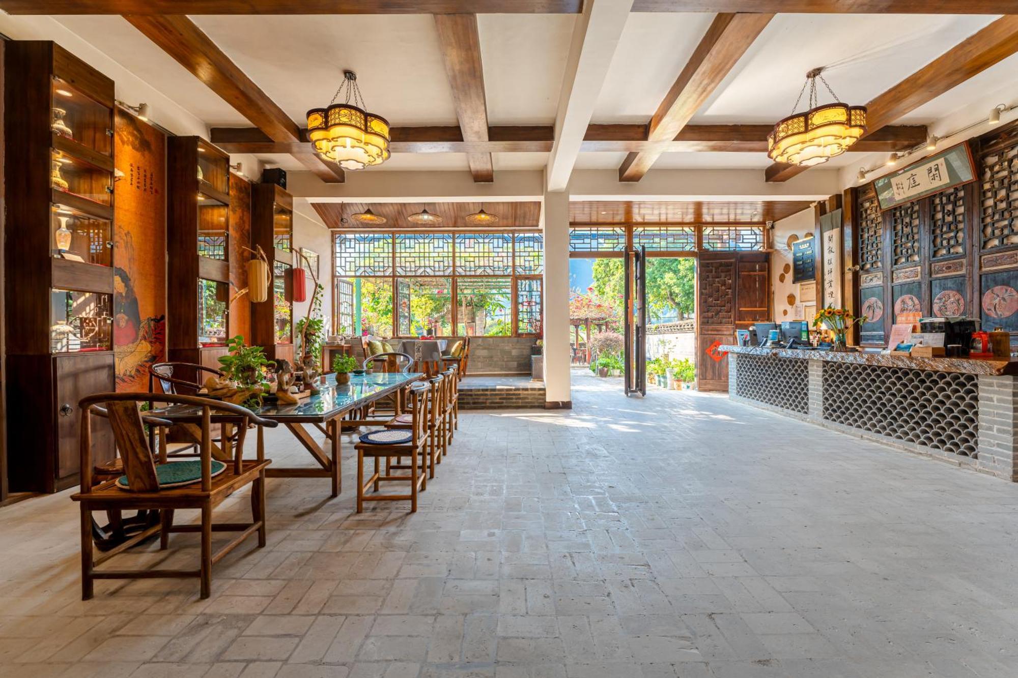Leisure Courtyard Hotel Yangshuo-Free Shuttle Bus To Yangshuo Station Stay 2 Nights One Way Esterno foto